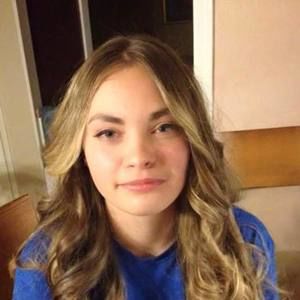 Meet your Posher, Emmaea